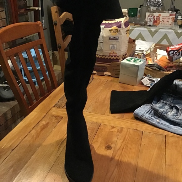 Breckelle’s Indiana Style High Zip Boots - Picture 3 of 6